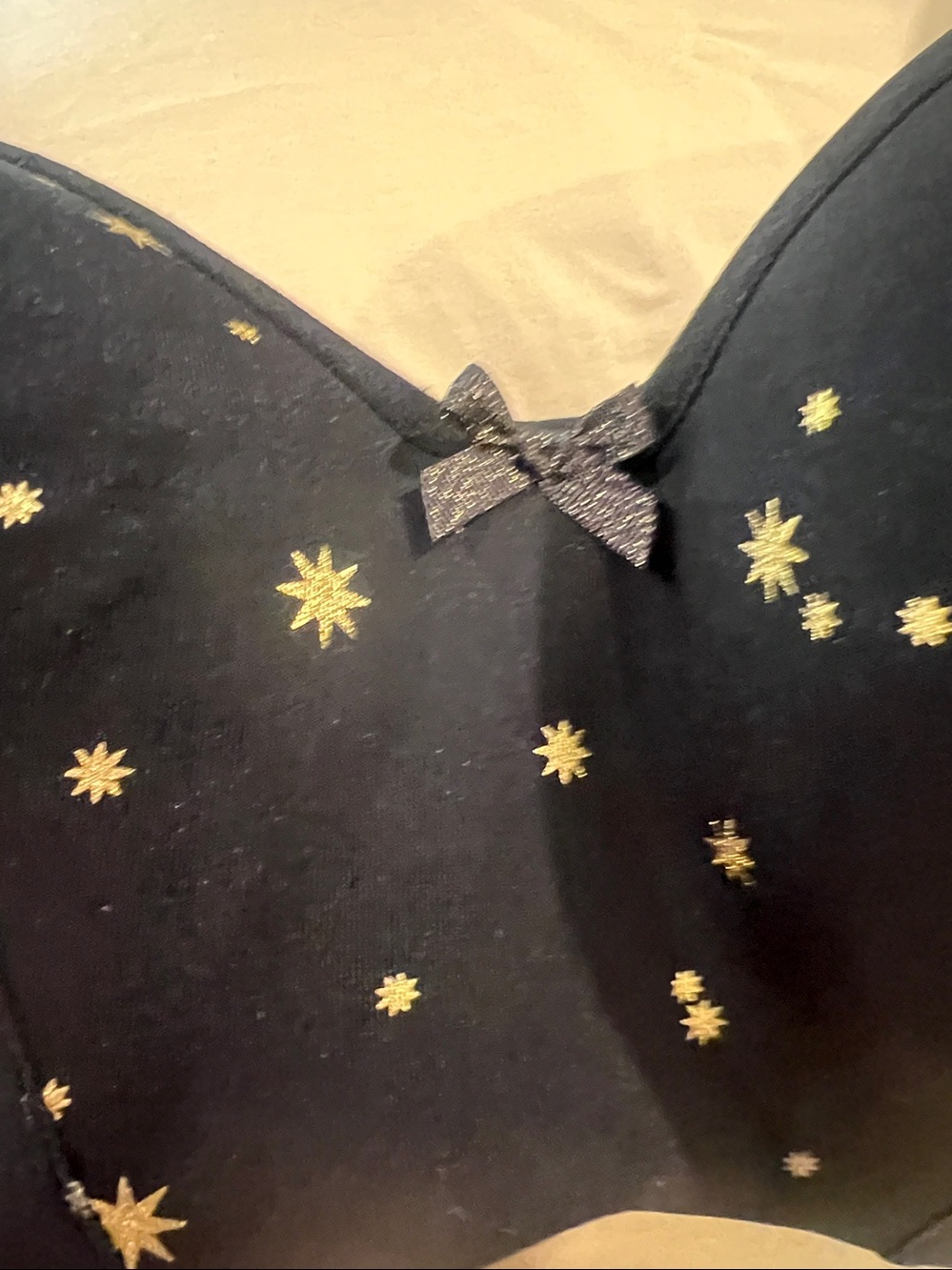 Cacique ladies Black Bra with Gold Star Print size 38dd - Picture 4 of 8